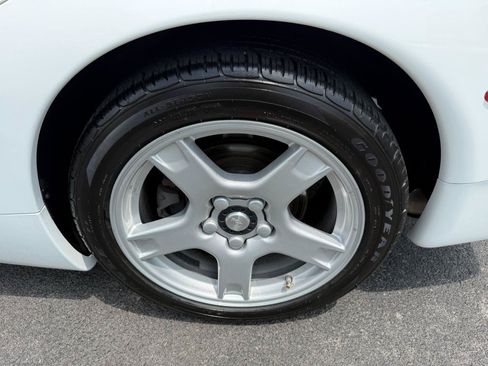 Used 1998 Chevrolet Corvette Coupe RWD image 13