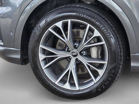 Used 2021 Audi Q8 Premium Plus AWD/4WD image 9