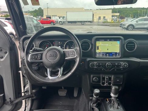 Used 2023 Jeep Wrangler Unlimited Sahara w/ Cold Weather Group AWD/4WD image 14