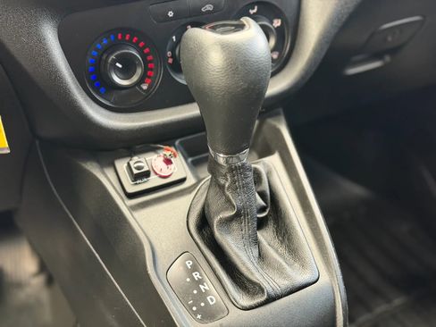 Used 2017 RAM ProMaster City Tradesman w/ Rear Back-up Camera Group FWD image 21