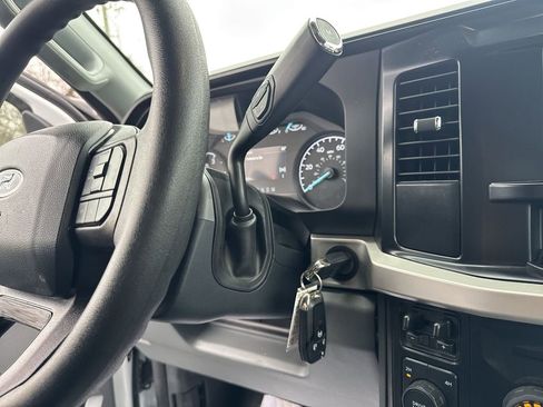 Used 2025 Ford F550 4x4 Crew Cab Super Duty image 19