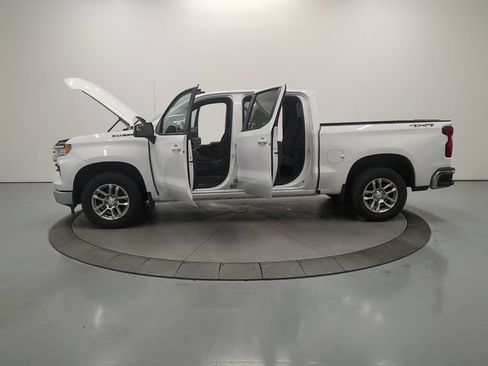 Used 2024 Chevrolet Silverado 1500 LT AWD/4WD image 13