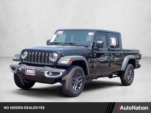 Used 2026 Jeep Gladiator Sport AWD/4WD image 1