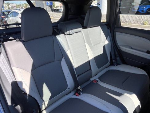 Certified 2025 Subaru Forester Limited image 14