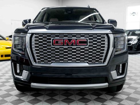Used 2023 GMC Yukon XL Denali AWD/4WD image 5