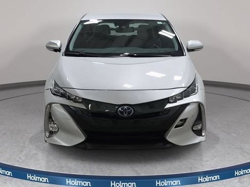 Used 2018 Toyota Prius Prime Advanced w/ Carpet Mat Package FWD image 3