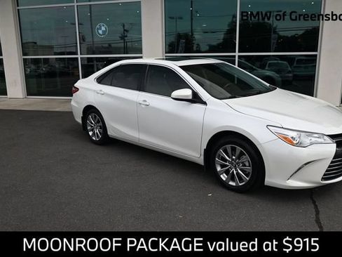 Used 2017 Toyota Camry XLE w/ Moonroof Package FWD image 1