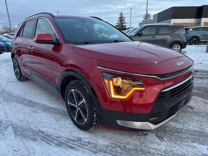 Used 2023 Kia Niro SX