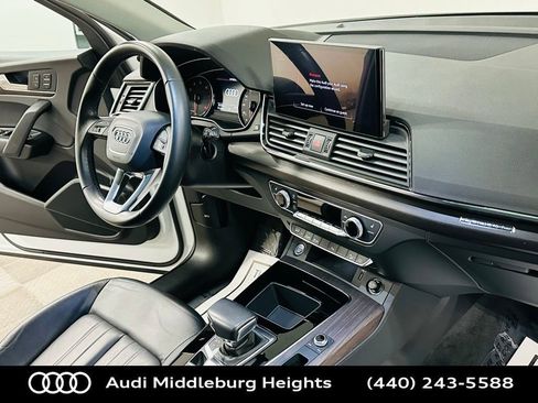 Certified 2023 Audi Q5 2.0T Premium w/ Convenience Package image 11