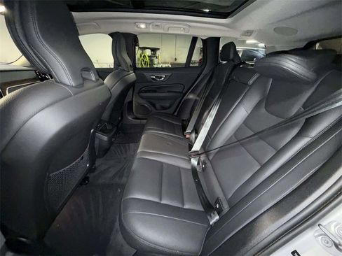 Used 2023 Volvo V60 B5 Cross Country Plus w/ Climate Package image 19