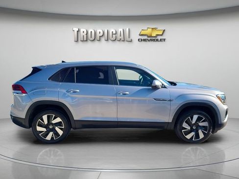Used 2024 Volkswagen Atlas Cross Sport SE image 6