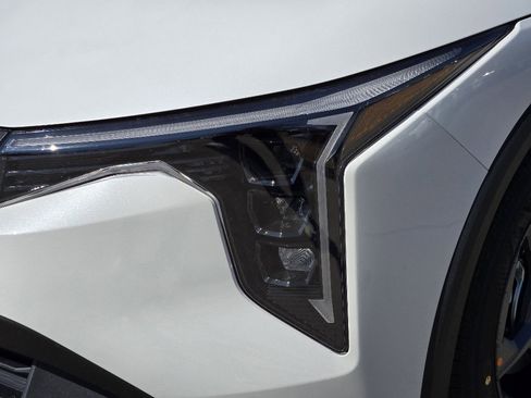 New 2026 Kia K4 LXS image 6