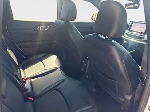 Used 2023 Jeep Compass High Altitude image 13