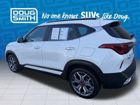 Used 2022 Kia Seltos SX image 2