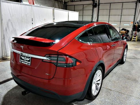 Used 2017 Tesla Model X 75D AWD/4WD image 6