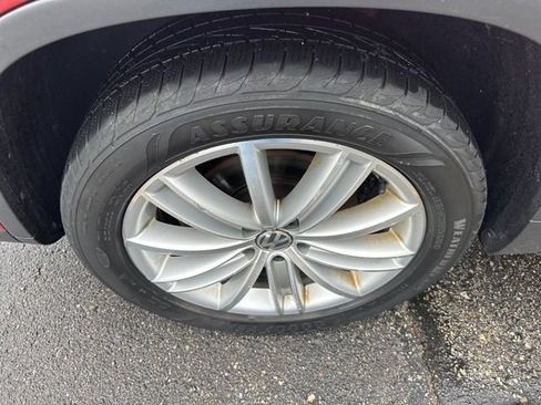 Used 2016 Volkswagen Tiguan SE FWD image 10