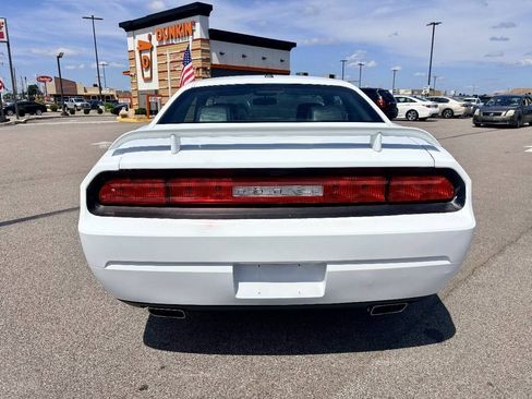 Used 2012 Dodge Challenger SXT Plus RWD image 5