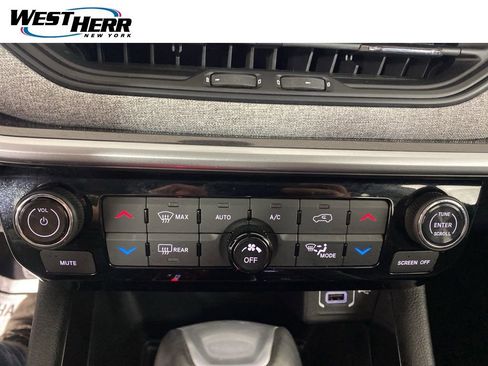 Used 2022 Jeep Compass Latitude w/ Convenience Group image 5