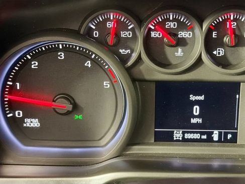 Used 2019 GMC Sierra 1500 4x4 Crew Cab w/ Convenience Package image 13