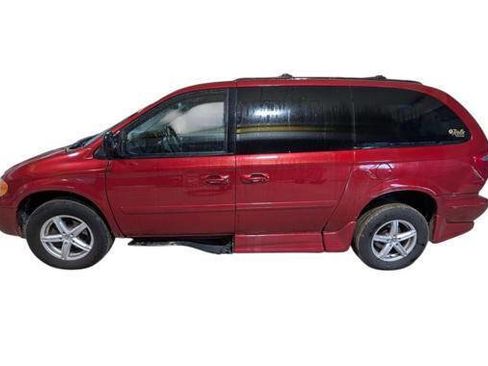 Used 2007 Dodge Grand Caravan SXT FWD image 2