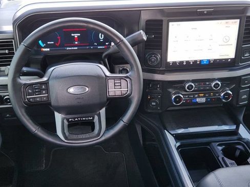 Used 2025 Ford F250 Platinum AWD/4WD image 29