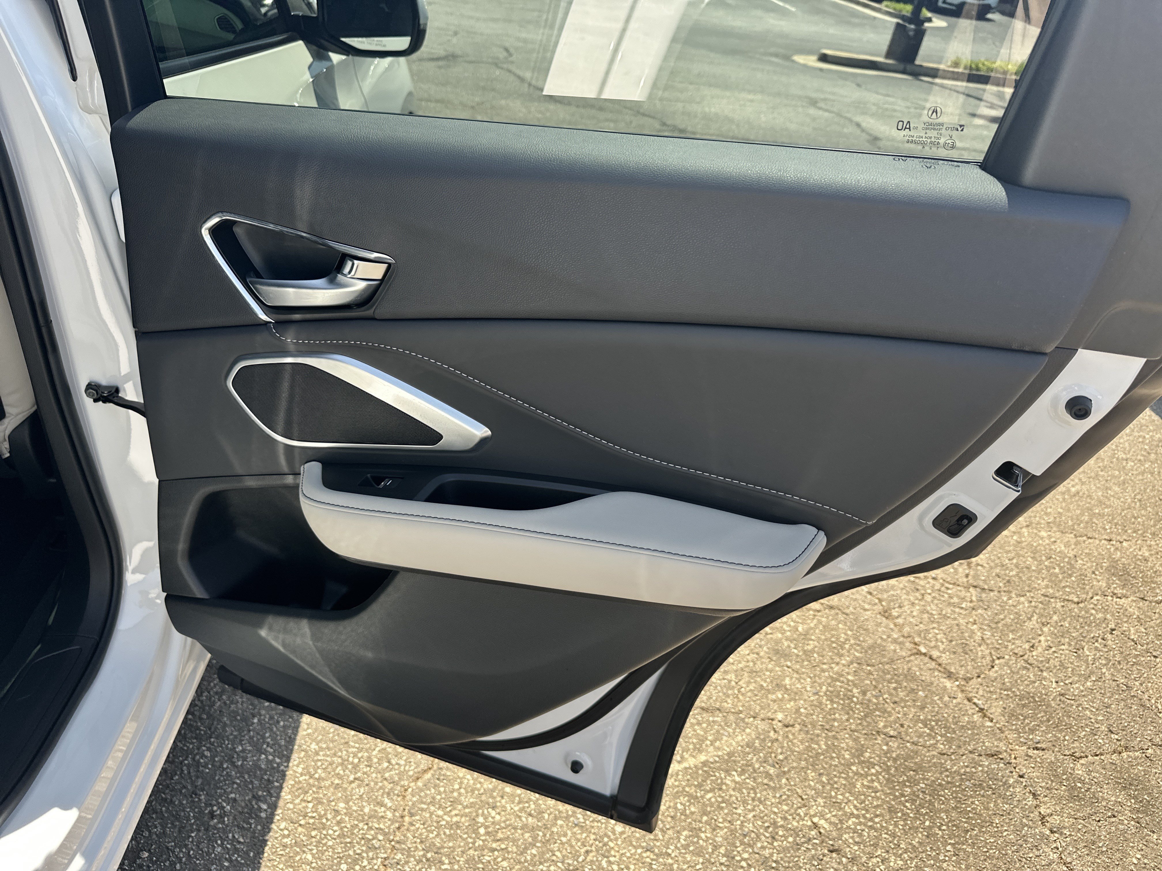 Certified 2025 Acura RDX SH-AWD image 18