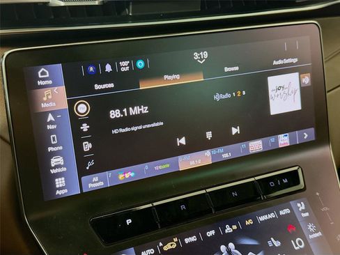 Used 2024 Maserati Grecale GT AWD/4WD image 11