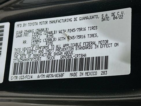 Used 2022 Toyota Tacoma SR5 AWD/4WD image 30
