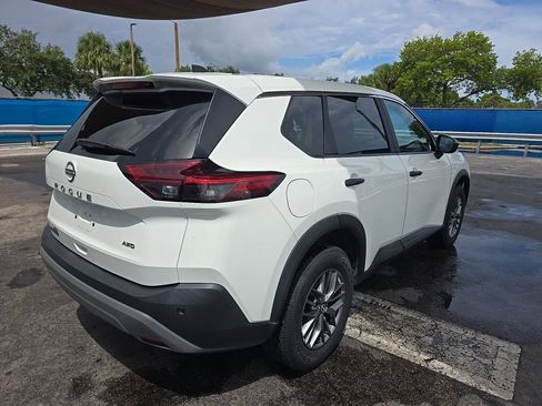 Used 2023 Nissan Rogue S AWD/4WD image 6