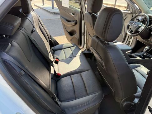 Used 2021 Buick Encore GX Essence w/ Experience Buick Package image 8