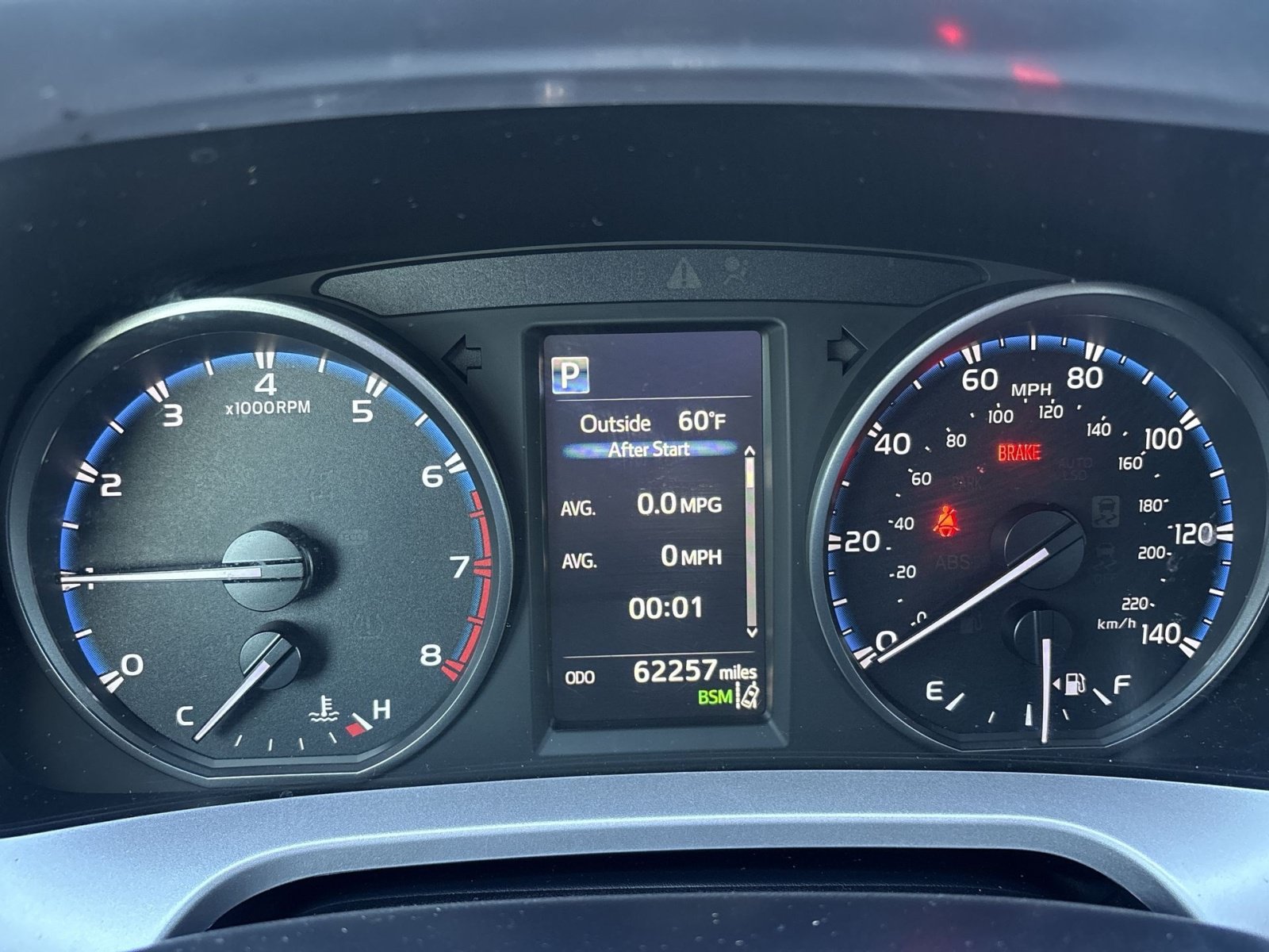 Used 2018 Toyota RAV4 XLE w/ Plus Extra Value Package FWD image 17