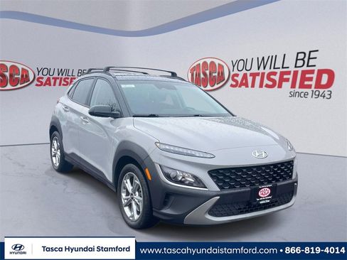 Used 2023 Hyundai Kona SEL image 1