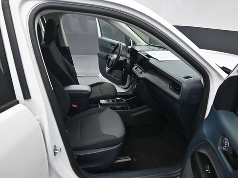 Used 2022 Ford Maverick XL image 28