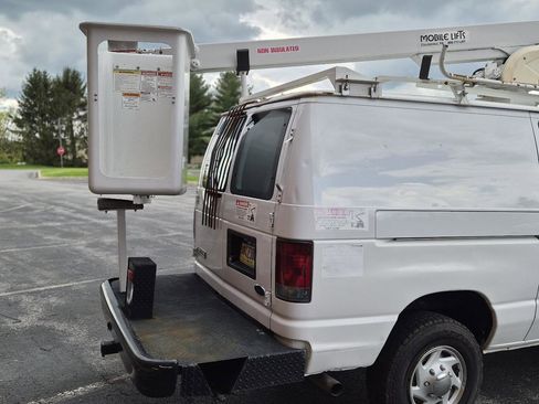 Used 2007 Ford E-350 and Econoline 350 Super Duty RWD image 7