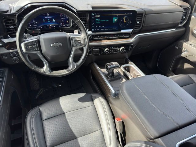 Certified 2024 Chevrolet Silverado 1500 RST w/ Convenience Package II AWD/4WD image 11