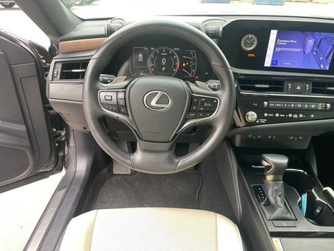 Used 2025 Lexus ES 350 w/ Premium Package FWD image 24