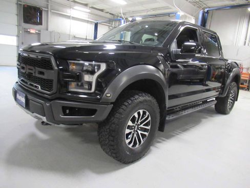 Used 2019 Ford F150 Raptor w/ Equipment Group 802A Luxury image 1
