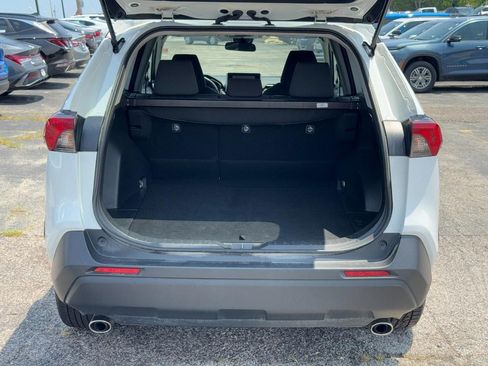 Used 2025 Toyota RAV4 XLE FWD image 6