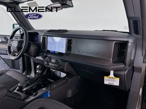 New 2025 Ford Bronco 2-Door image 28