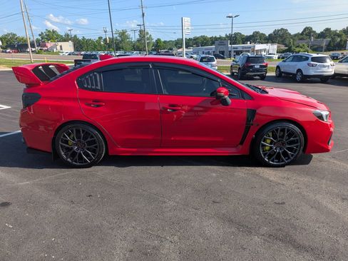 Used 2019 Subaru WRX STI AWD/4WD image 7