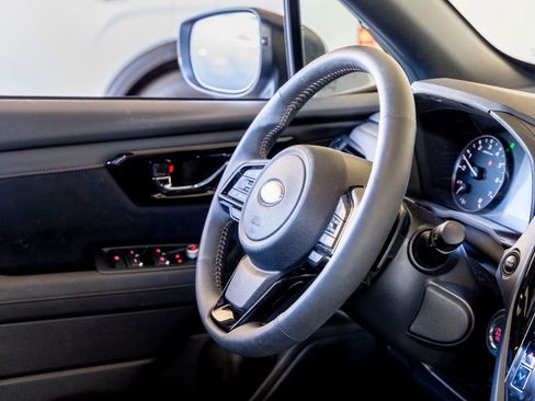 Used 2025 Subaru Forester Touring w/ Popular Package - Touring image 28