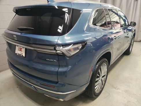 New 2026 Buick Enclave Avenir w/ Super Cruise Package FWD image 2