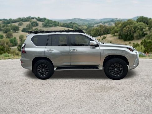 Used 2022 Lexus GX 460 Premium w/ Premium Package AWD/4WD image 11