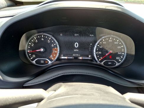 Used 2023 Jeep Renegade Latitude AWD/4WD image 13