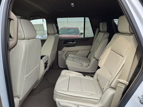 New 2026 GMC Yukon Denali AWD/4WD image 17