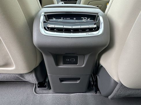 New 2025 Cadillac XT6 Premium Luxury image 8