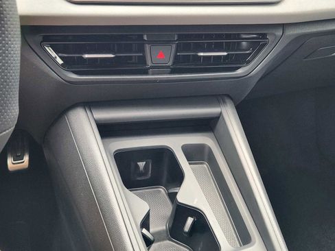 Used 2025 Volkswagen Tiguan SE R-Line FWD image 18