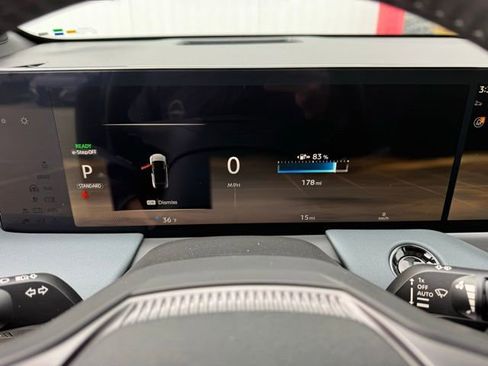 New 2026 Nissan Leaf Platinum+ image 18