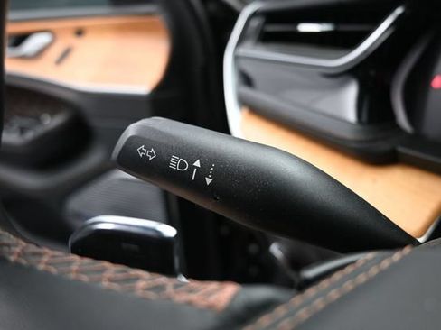 Used 2022 Jeep Grand Cherokee Summit AWD/4WD image 25
