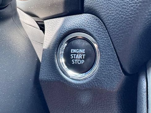 Used 2019 Toyota RAV4 Limited w/ Cold Weather Package FWD image 30